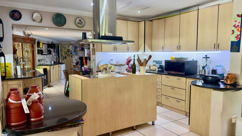 5 Bedroom Property for Sale in Valmary Park Western Cape